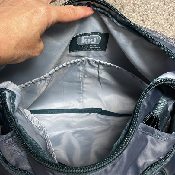 Lug travel tote in grey with long padded strap - Picture 6 of 13